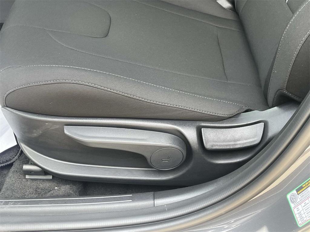 new 2025 Hyundai Elantra car, priced at $26,846