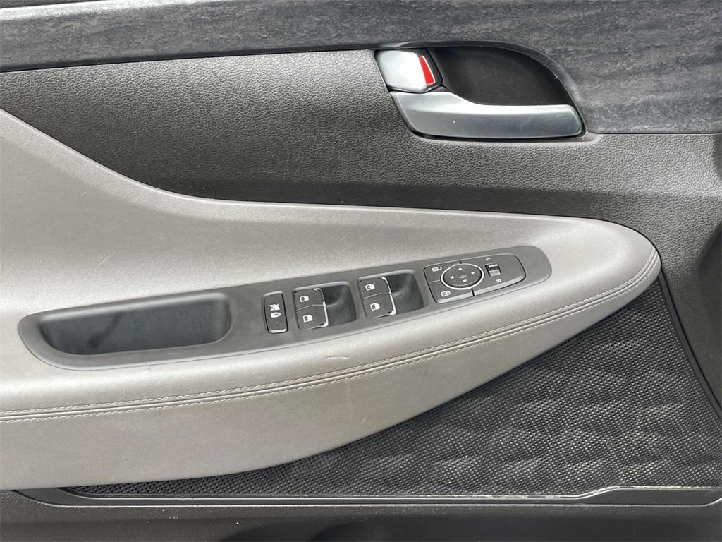 used 2019 Hyundai Santa Fe car, priced at $15,964