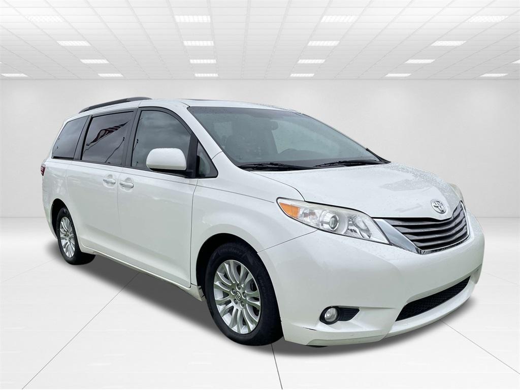 used 2016 Toyota Sienna car, priced at $13,788