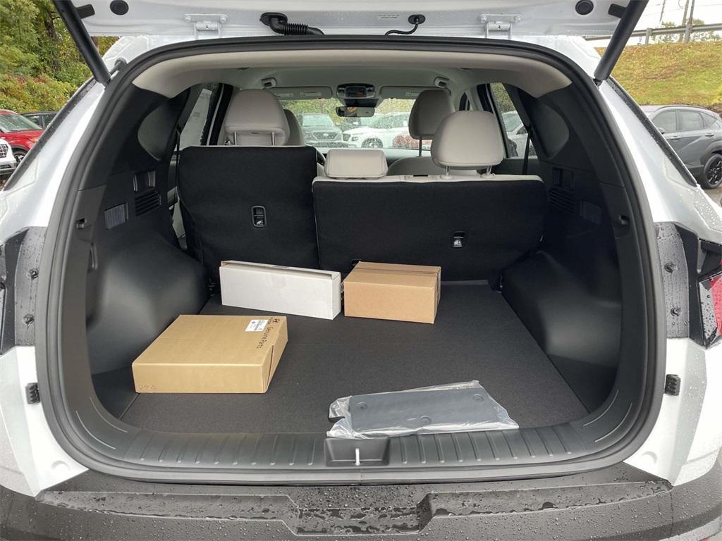 new 2026 Hyundai TUCSON Hybrid car, priced at $35,898
