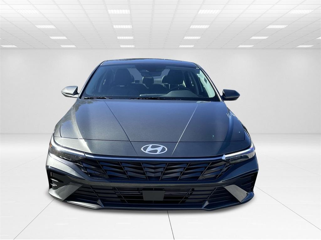 new 2025 Hyundai Elantra car, priced at $27,594