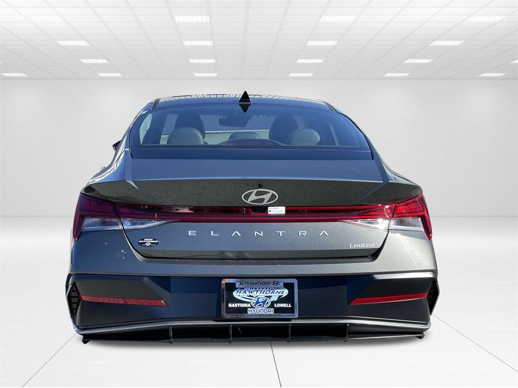 new 2025 Hyundai Elantra car, priced at $27,594