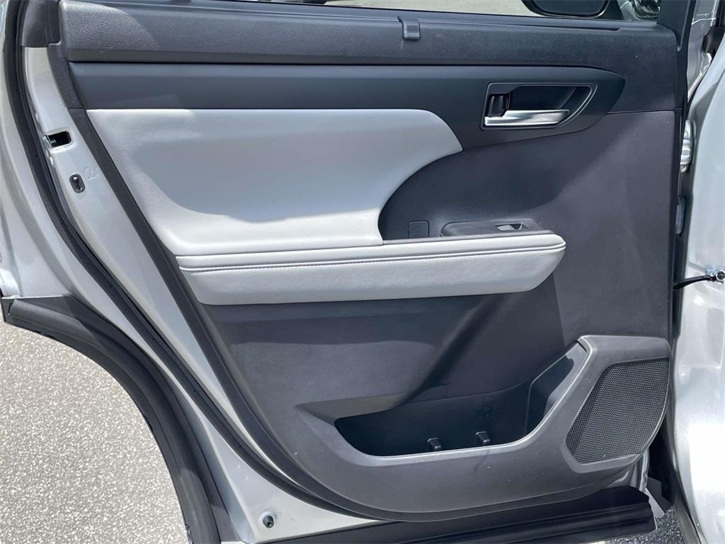 used 2023 Toyota Highlander car, priced at $38,534