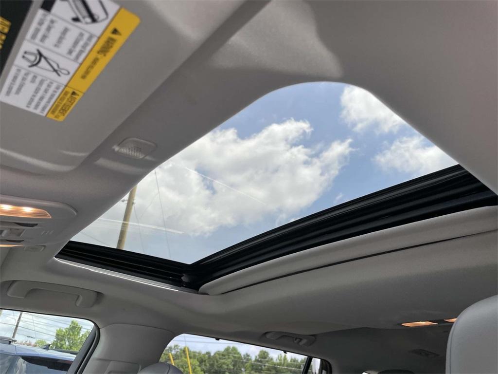 used 2023 Toyota Highlander car, priced at $38,534