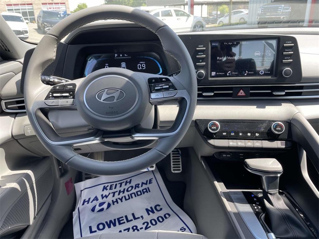 new 2025 Hyundai Elantra car, priced at $24,237