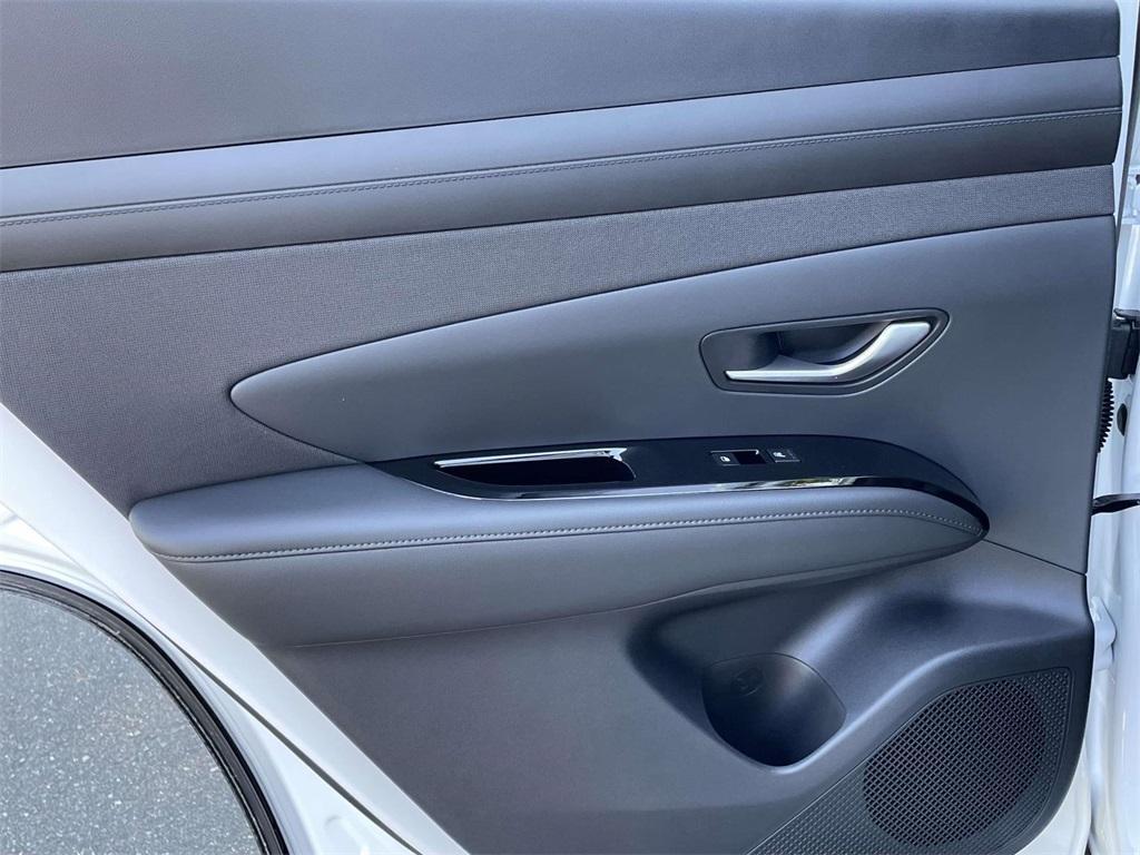 new 2025 Hyundai TUCSON Hybrid car, priced at $44,490