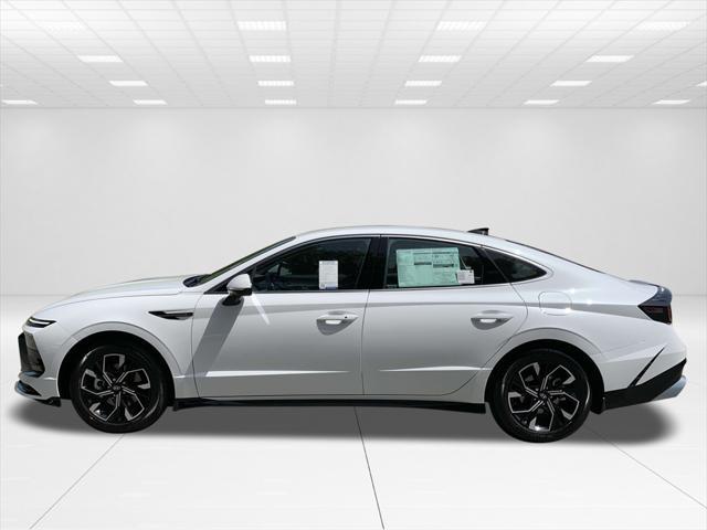 new 2024 Hyundai Sonata car, priced at $27,522