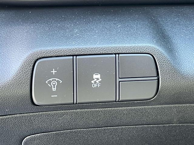 new 2025 Hyundai Elantra car, priced at $30,390