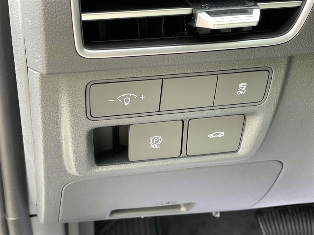 new 2025 Hyundai Sonata car, priced at $28,804