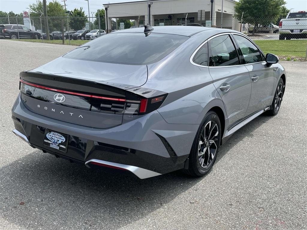 new 2025 Hyundai Sonata car, priced at $28,804