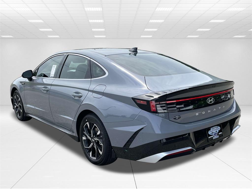 new 2025 Hyundai Sonata car, priced at $28,804