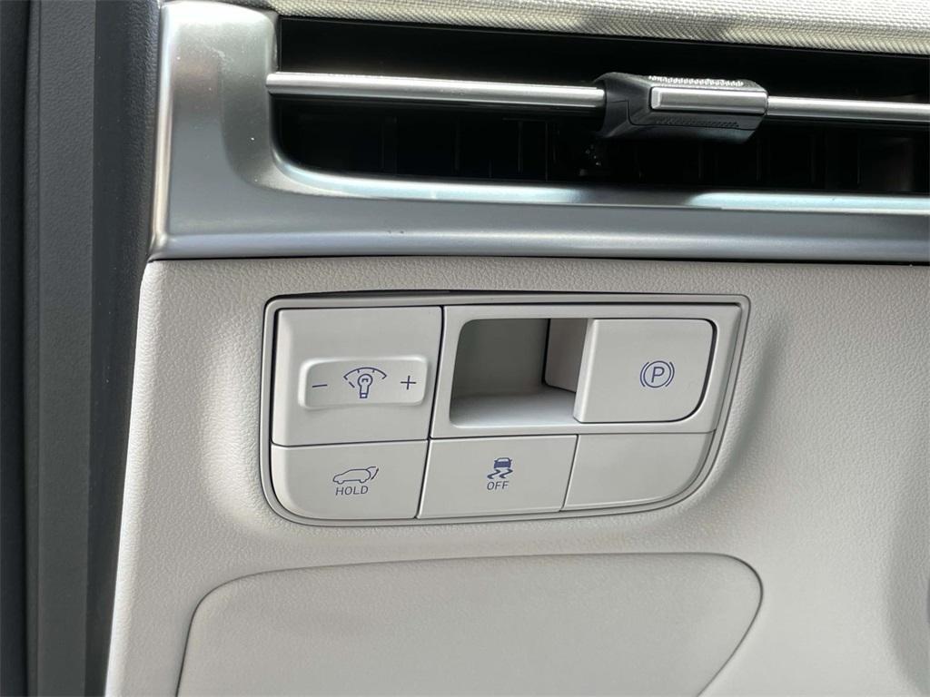 new 2025 Hyundai Tucson car, priced at $39,944