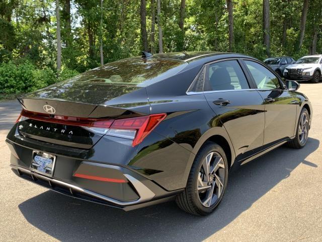 new 2024 Hyundai Elantra car, priced at $26,235