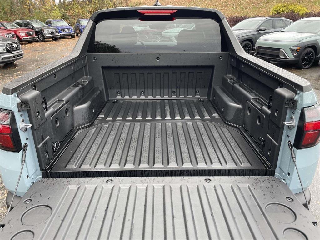 used 2025 Hyundai SANTA CRUZ car, priced at $28,260