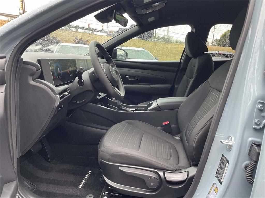 used 2025 Hyundai SANTA CRUZ car, priced at $28,260