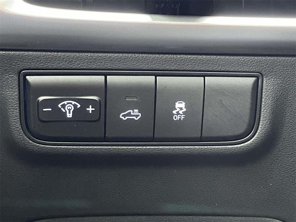 used 2025 Hyundai SANTA CRUZ car, priced at $28,260