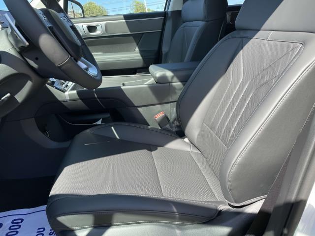 new 2025 Hyundai Santa Fe car, priced at $40,064