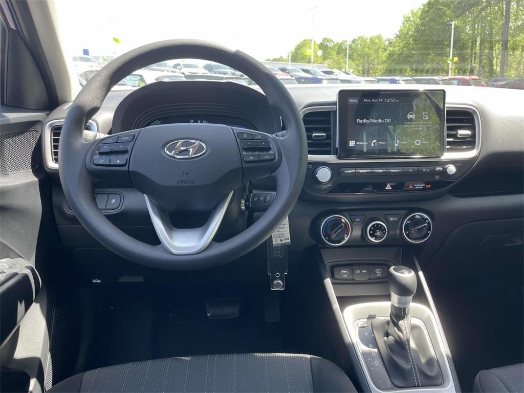 new 2025 Hyundai Venue car, priced at $21,674