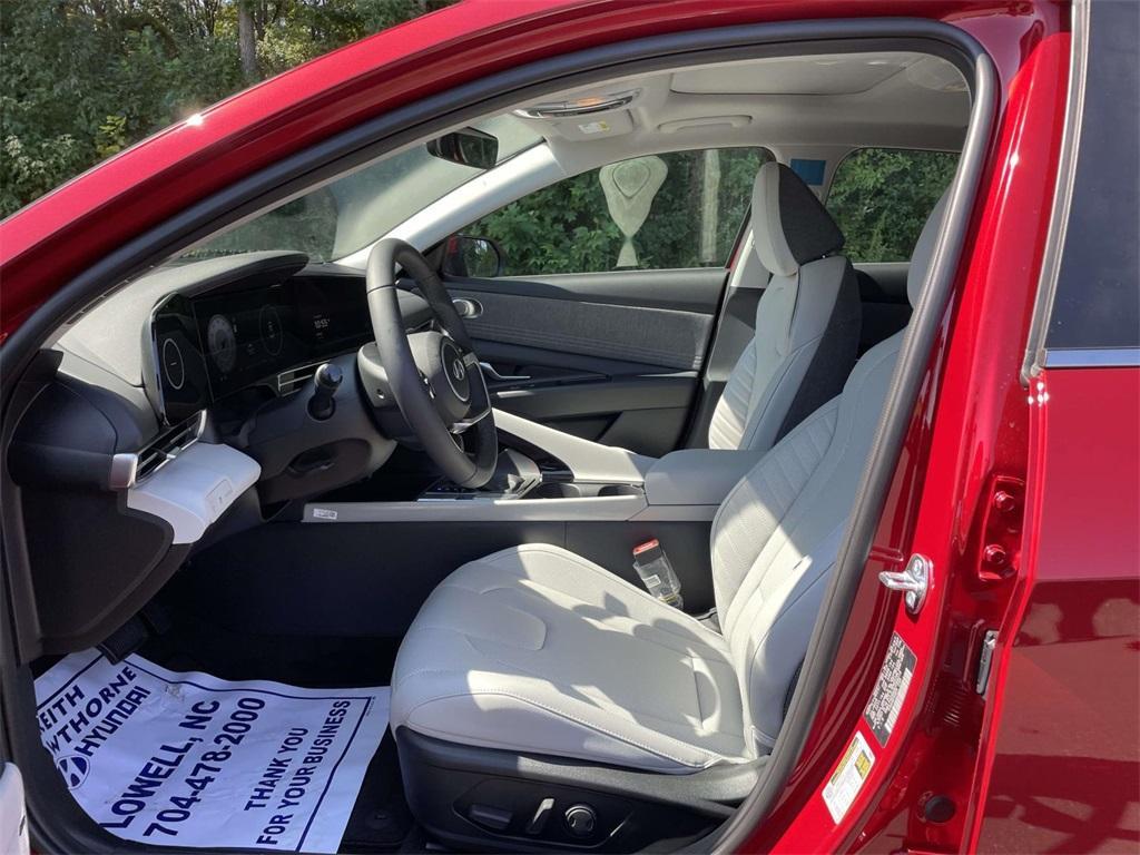 new 2025 Hyundai Elantra car, priced at $28,381