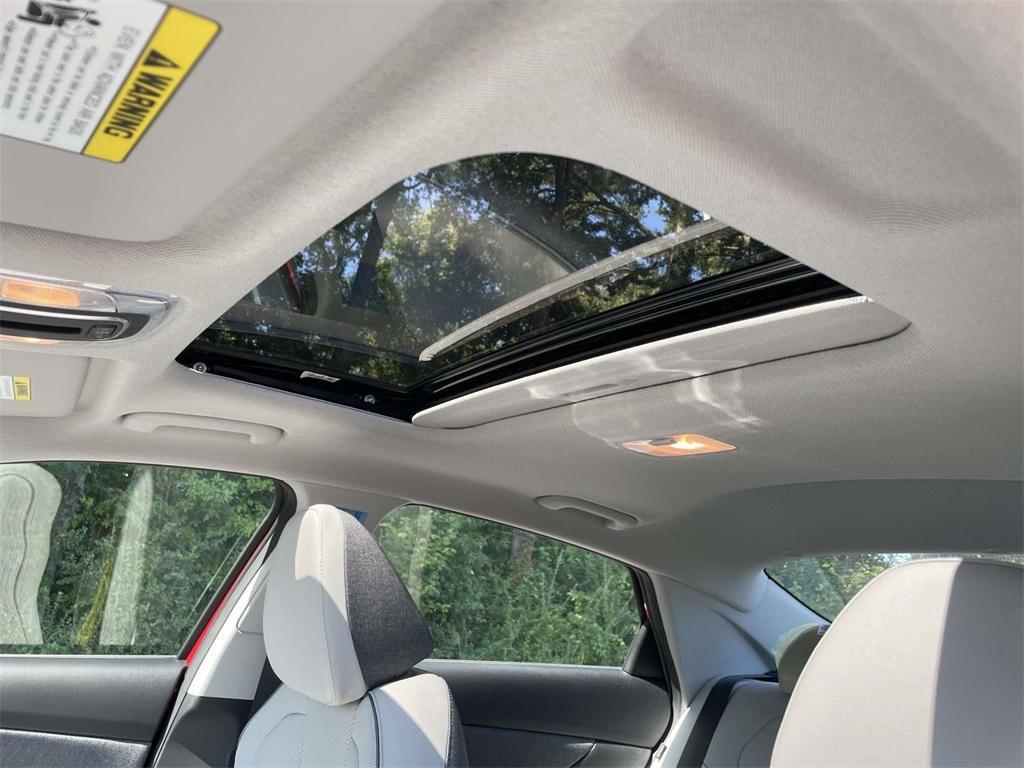 new 2025 Hyundai Elantra car, priced at $28,381