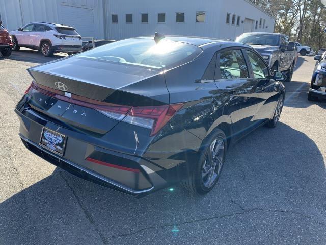 new 2025 Hyundai Elantra car, priced at $27,255