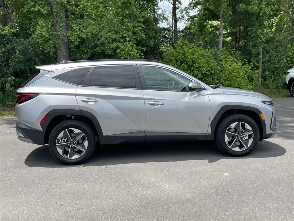 new 2025 Hyundai Tucson car, priced at $33,377