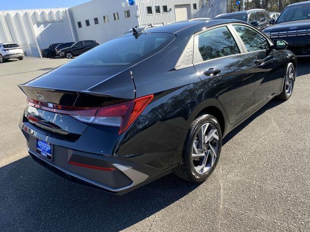 new 2025 Hyundai Elantra car, priced at $23,921