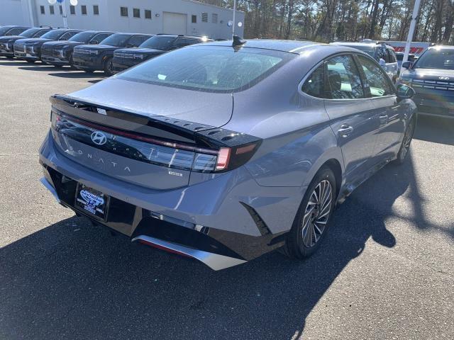 new 2025 Hyundai Sonata Hybrid car, priced at $38,840