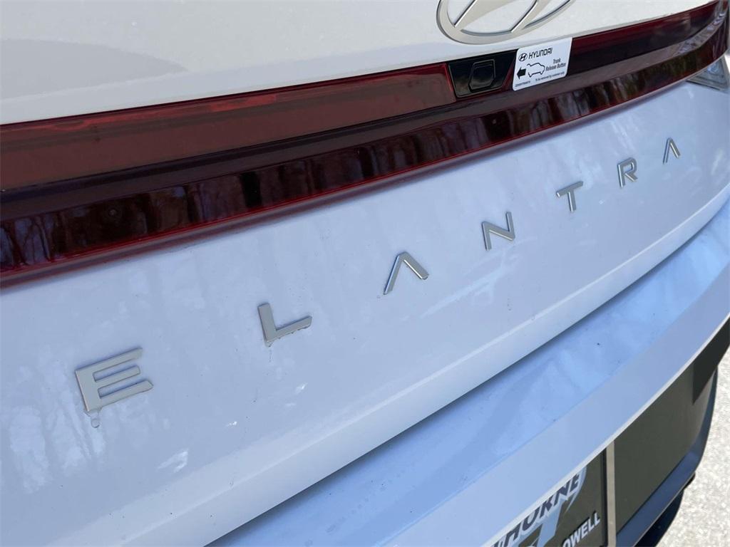 new 2025 Hyundai Elantra car, priced at $24,723