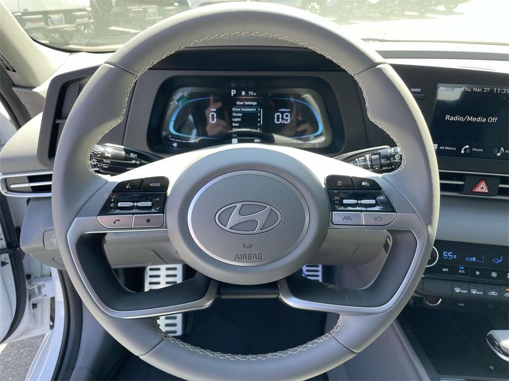 new 2025 Hyundai Elantra car, priced at $24,723