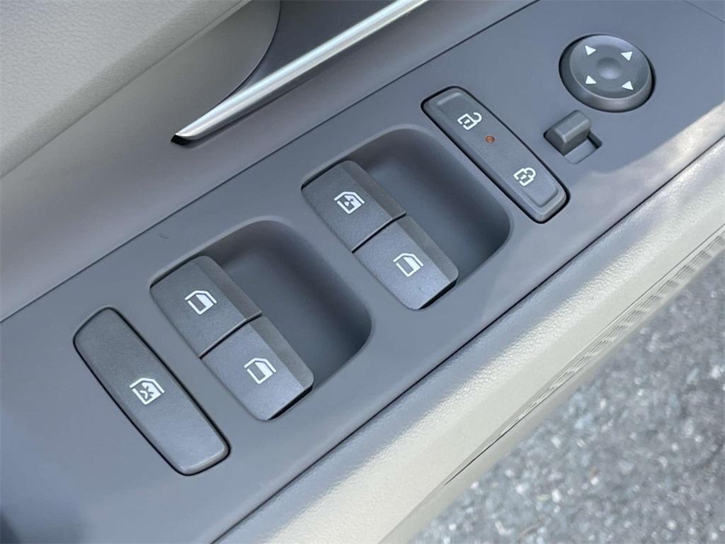 new 2025 Hyundai Elantra car, priced at $24,723