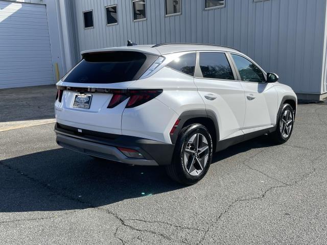 new 2025 Hyundai Tucson car, priced at $32,010