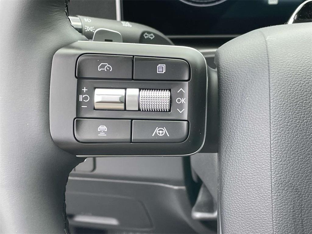 new 2025 Hyundai Santa Fe car, priced at $39,372