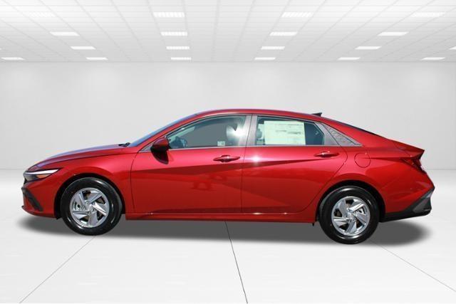 new 2024 Hyundai Elantra car, priced at $23,325
