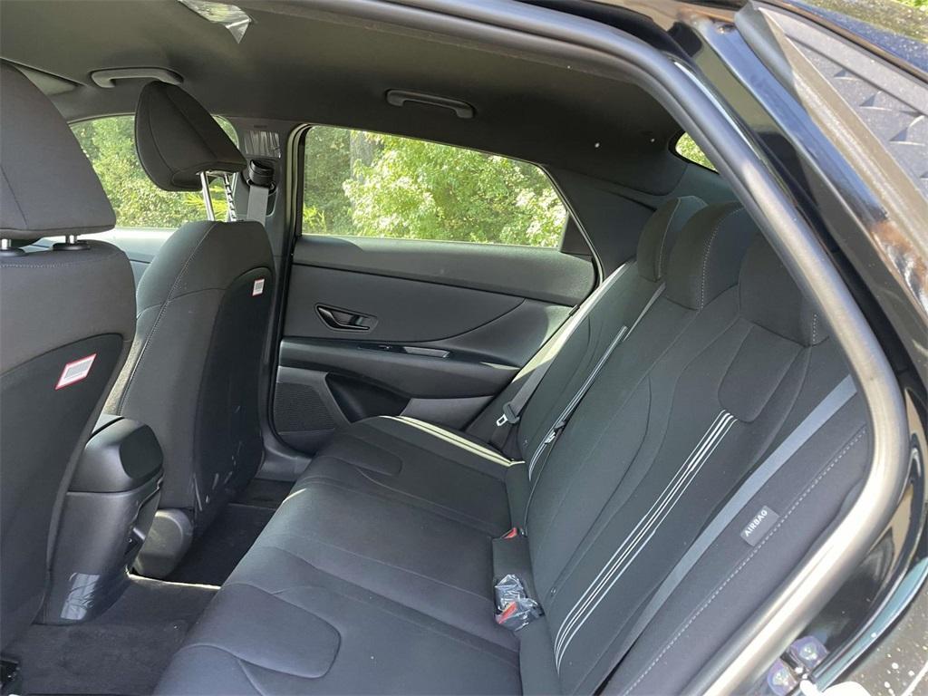 new 2025 Hyundai Elantra car, priced at $21,984