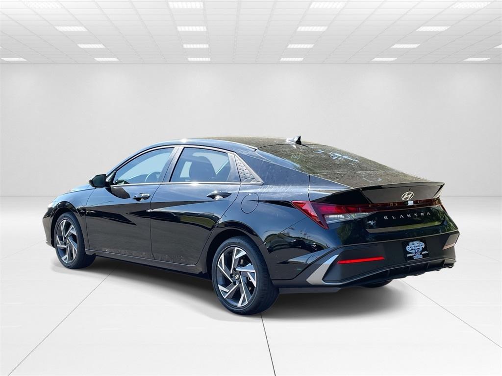 new 2025 Hyundai Elantra car, priced at $21,984