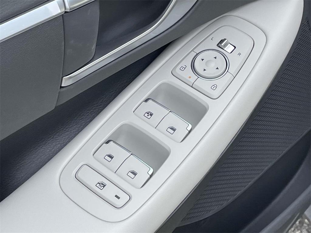 new 2025 Hyundai Sonata car, priced at $27,620