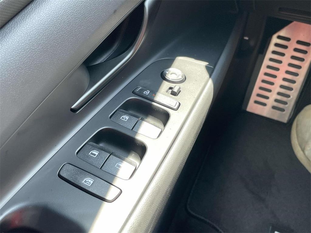 new 2025 Hyundai Elantra car, priced at $24,484