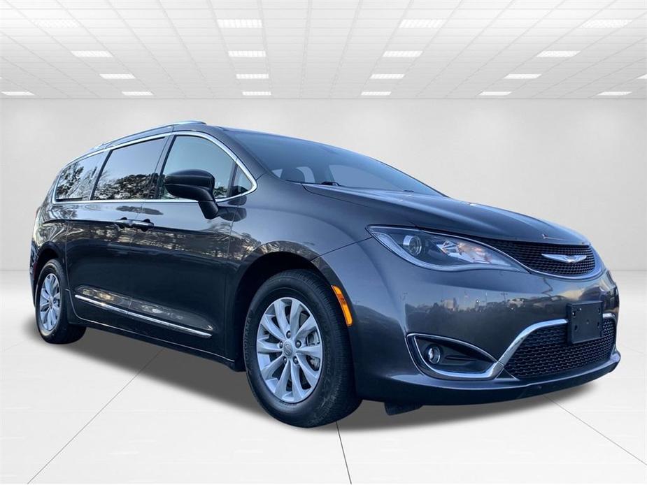 used 2019 Chrysler Pacifica car, priced at $16,579