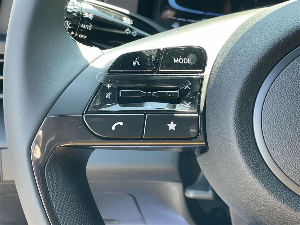 new 2025 Hyundai Elantra car, priced at $24,831