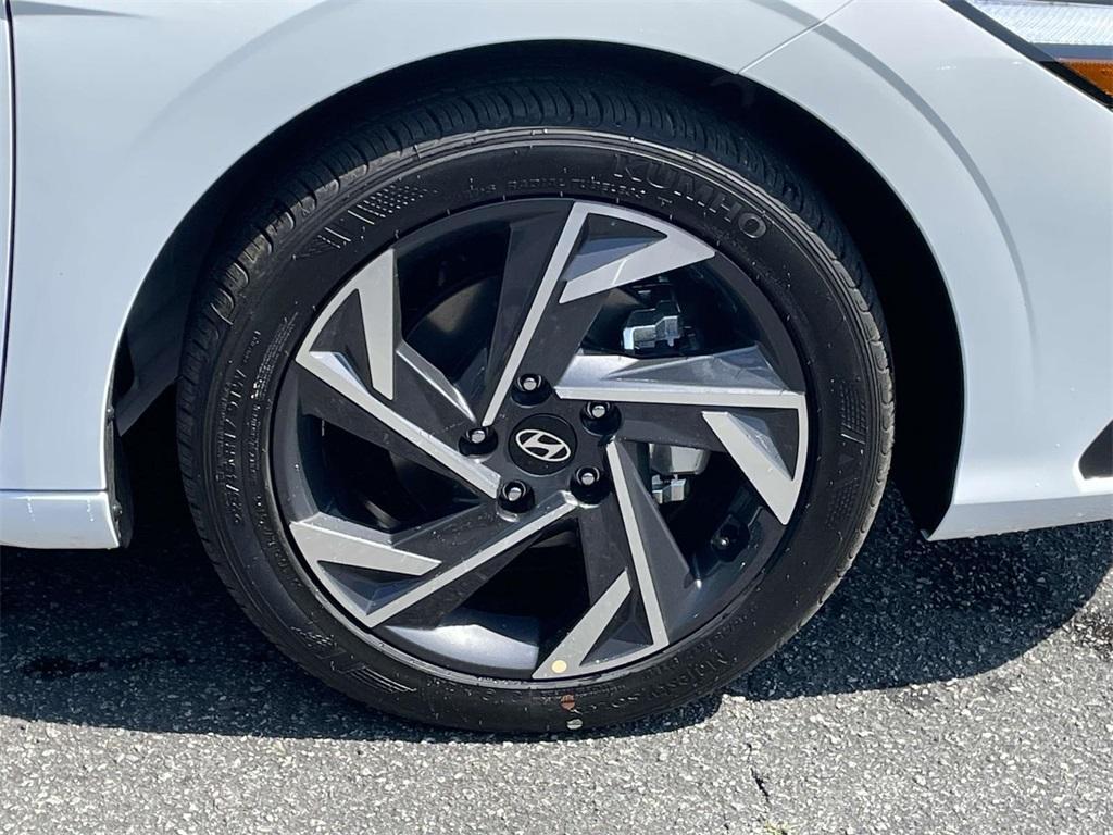 new 2025 Hyundai Elantra car, priced at $24,831