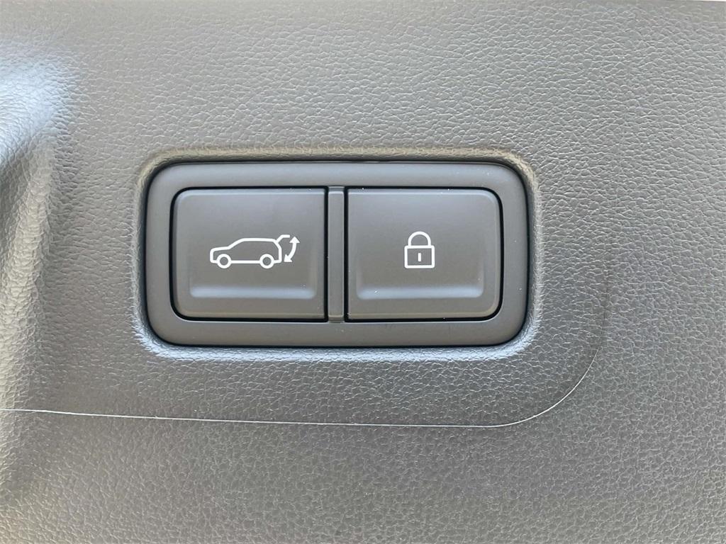 new 2025 Hyundai Santa Fe car, priced at $35,703