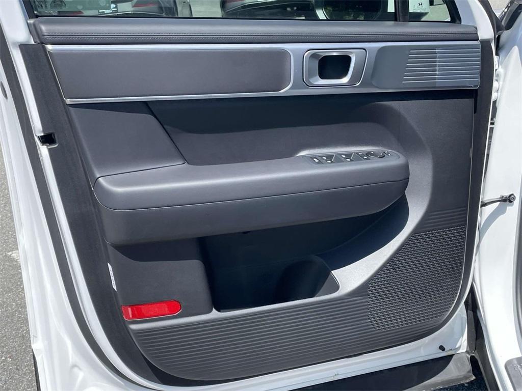 new 2025 Hyundai Santa Fe car, priced at $35,703