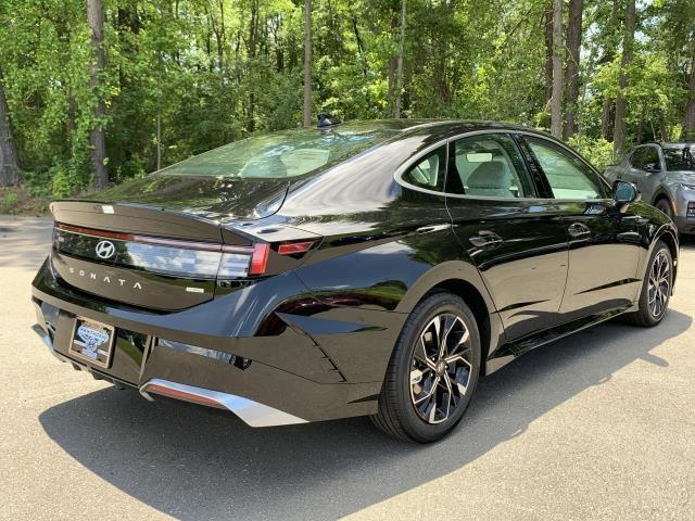 new 2024 Hyundai Sonata car, priced at $30,730