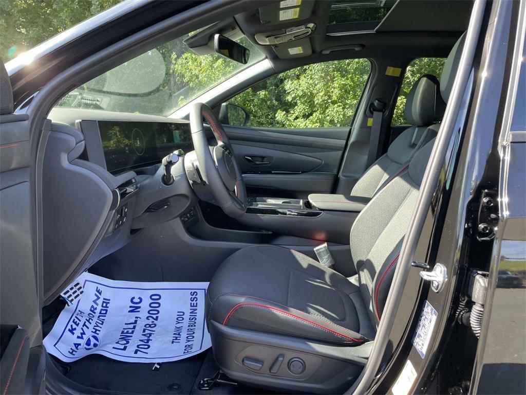 new 2025 Hyundai TUCSON Hybrid car, priced at $37,470