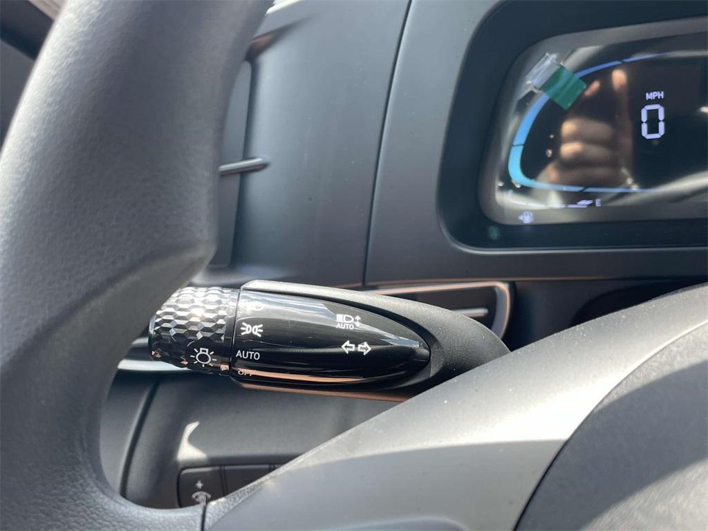 new 2025 Hyundai Elantra car, priced at $23,586