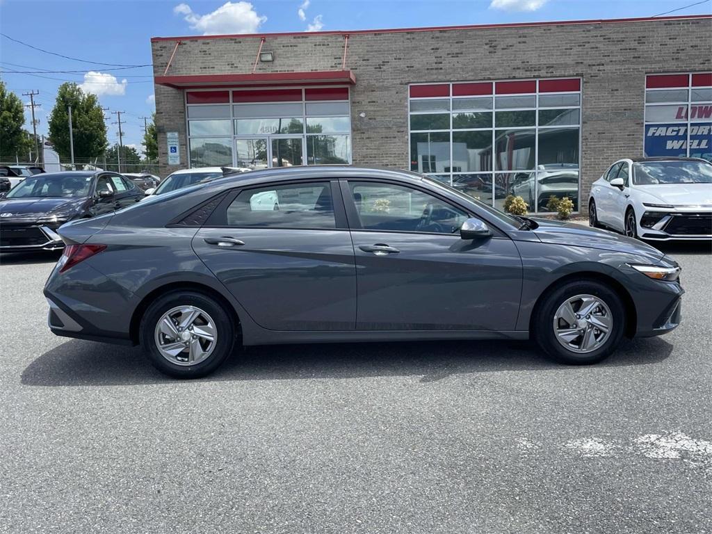 new 2025 Hyundai Elantra car, priced at $23,586