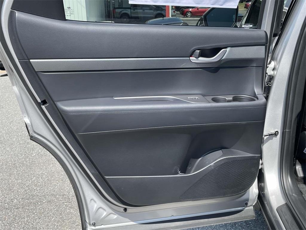 new 2025 Hyundai Palisade car, priced at $40,418