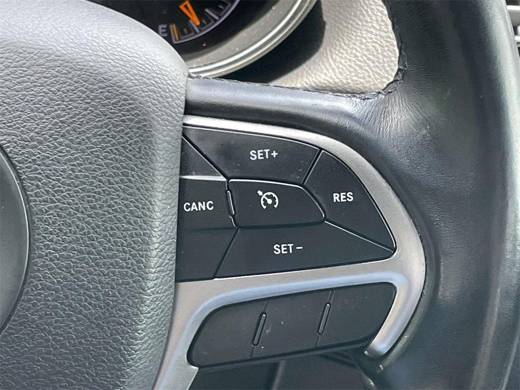 used 2020 Jeep Grand Cherokee car, priced at $21,953