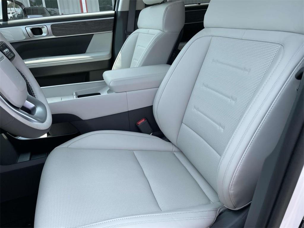 new 2025 Hyundai Santa Fe car, priced at $49,826
